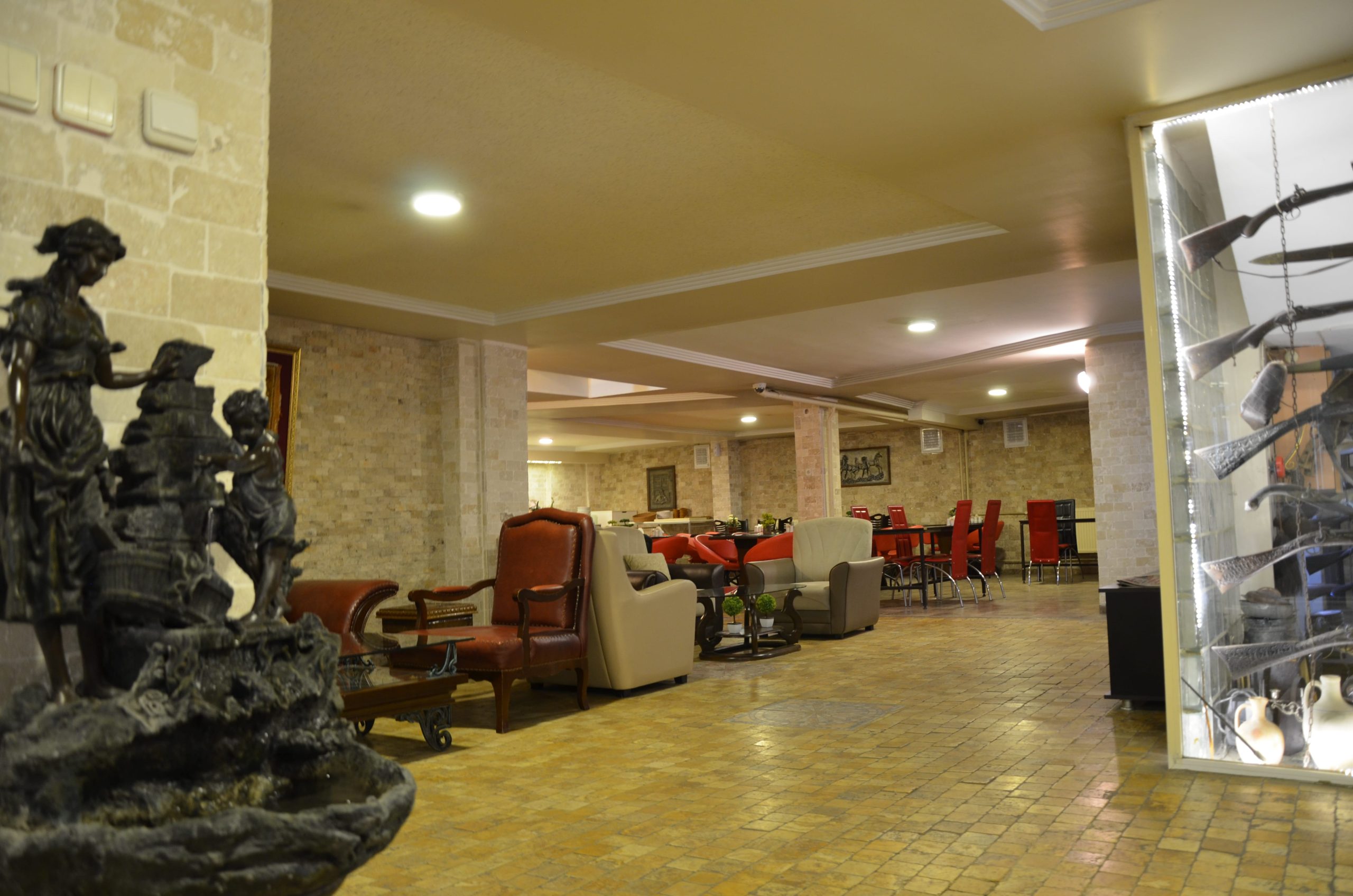 Elit Hotel Çorlu lobi oturma alanı